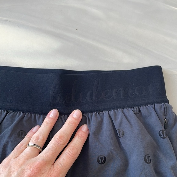 Lululemon I 4 - Picture 4 of 16